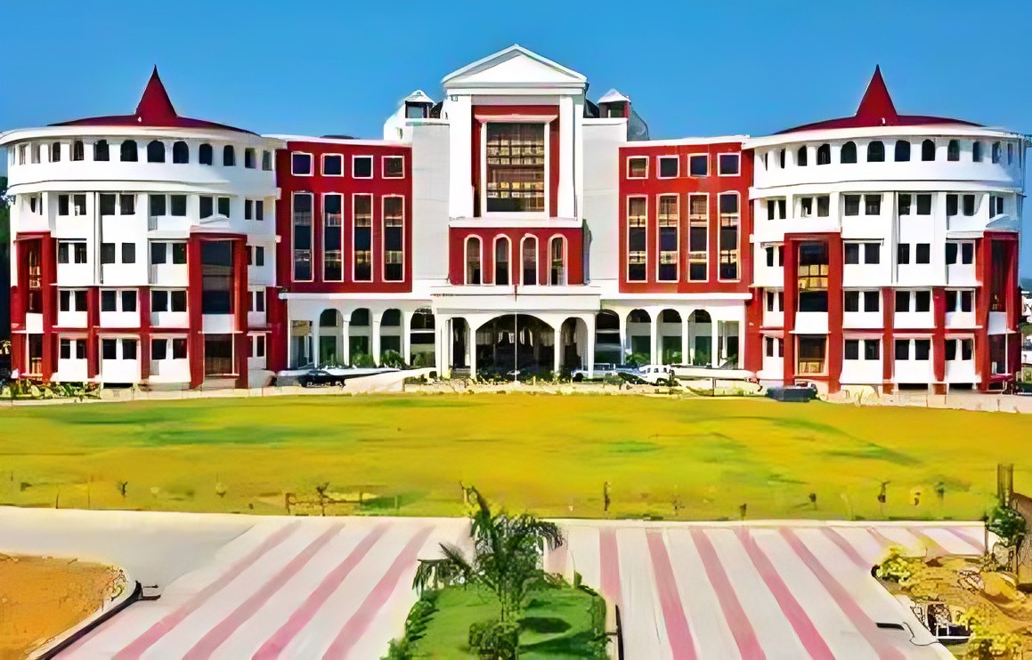 GEHU Campus Backdrop